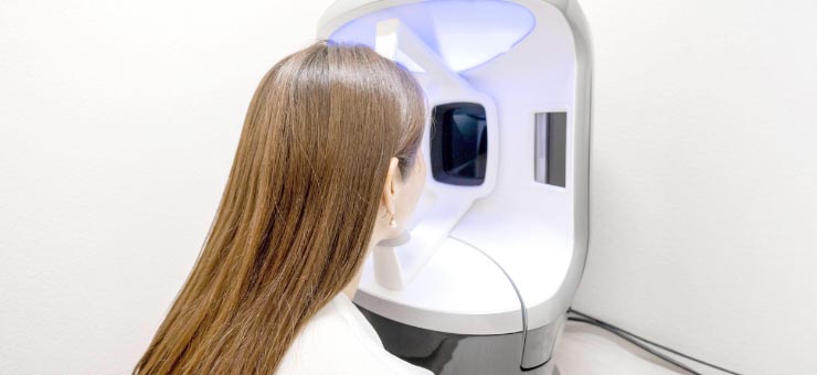 肌診断機（VISIA）＋皮膚科専門医による丁寧なカウンセリング診療
